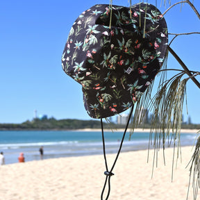 The perfect way to polish off your show-stopping Festival 'fit. Our reversible bucket hats provide maximum value with two stylish designs in one item, including our Flamingo Nights and Jungle Fever prints.