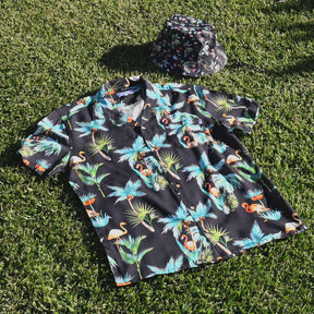 The perfect way to polish off your show-stopping Festival 'fit. Our reversible bucket hats provide maximum value with two stylish designs in one item, including our Flamingo Nights and Jungle Fever prints.