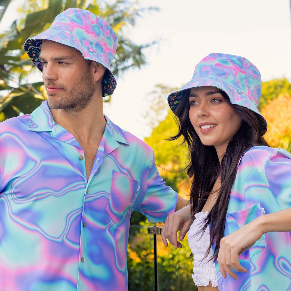 The perfect way to polish off your show-stopping Festival 'fit. Get two for the price of one with our reversible bucket hats. One side is our Lucid Dreams and the other side is Magic Mushrooms.