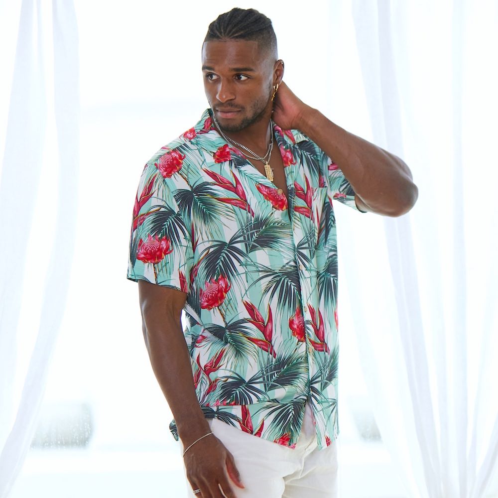 Whether you’re hitting the beach, BBQs or just out and about, this Aussie Hawaiian shirt will keep you looking cool and stylish this summer. This stylish shirt is crafted from 100% soft rayon and features white and green stripes paired with Australian Waratah flowers for a truly unique look.  Complete the look by pairing the matching Swim Shorts or Crop Shirt. View the Summer Daze Collection.