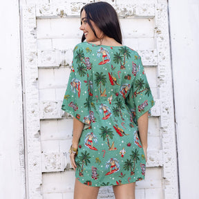 You know you look good when the Christmas Tree starts blowing kisses. Enjoy the perfect festive look with this Xmas Kaftan. Made with lightweight natural fabric, this cover-up is designed to keep you protected from the sun's rays while providing a beautiful tropical aesthetic. Ideal for Christmas days spent at the beach, tropical parties, or your upcoming Xmas cruise.