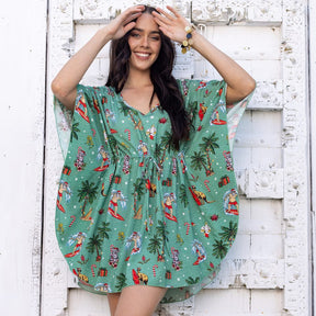 You know you look good when the Christmas Tree starts blowing kisses. Enjoy the perfect festive look with this Xmas Kaftan. Made with lightweight natural fabric, this cover-up is designed to keep you protected from the sun's rays while providing a beautiful tropical aesthetic. Ideal for Christmas days spent at the beach, tropical parties, or your upcoming Xmas cruise.